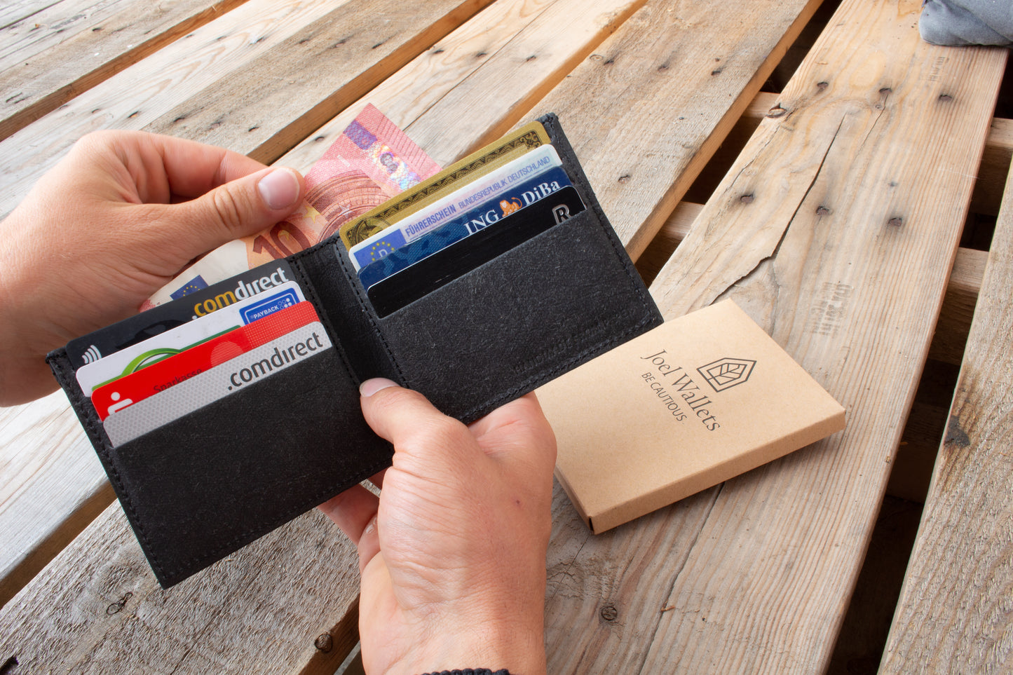 Geldbeutel aus Kraftpapier "Bifold Edition Noir"